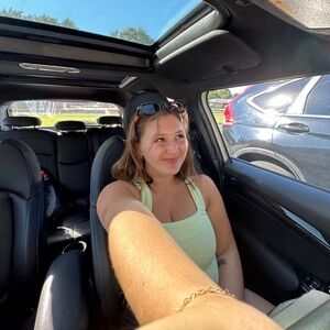 Meet your Posher, Addison